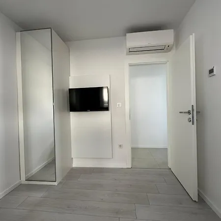 Frane-apart - Ciovo Daire Trogir